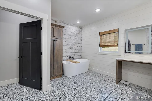 $3,600,000 | 2168 Pendleton Road, Farmington, MO 63640