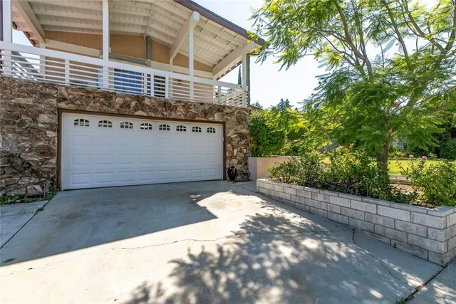 a view of an entryway with staircase