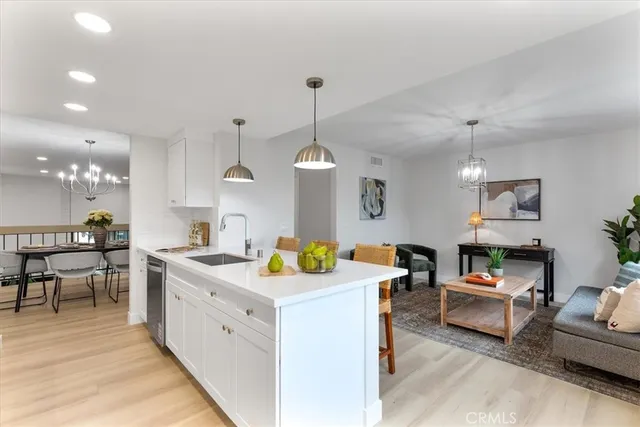 $759,000 | 17150 Burbank Boulevard, Unit 25, Encino, CA 91316