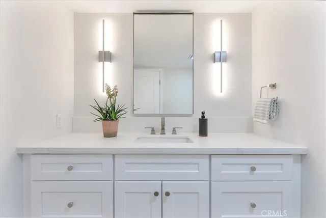 $759,000 | 17150 Burbank Boulevard, Unit 25, Encino, CA 91316