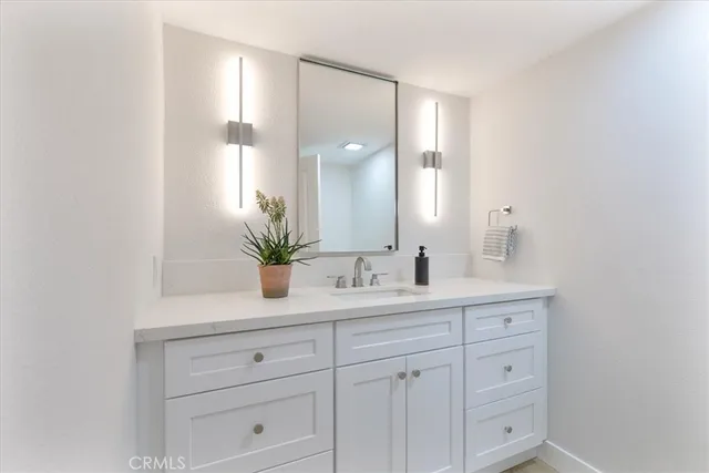 $759,000 | 17150 Burbank Boulevard, Unit 25, Encino, CA 91316