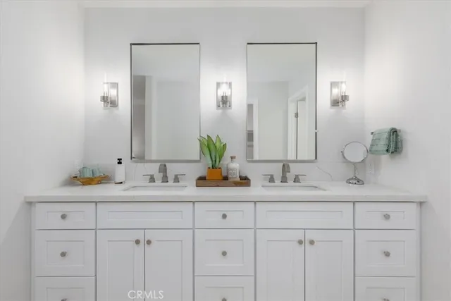 $759,000 | 17150 Burbank Boulevard, Unit 25, Encino, CA 91316