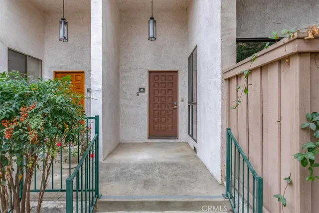 $759,000 | 17150 Burbank Boulevard, Unit 25, Encino, CA 91316