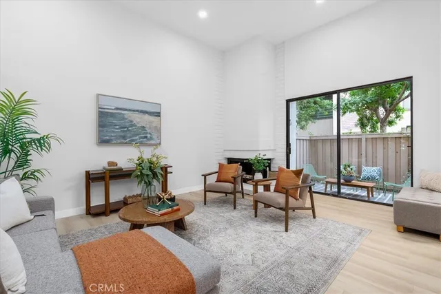 $759,000 | 17150 Burbank Boulevard, Unit 25, Encino, CA 91316