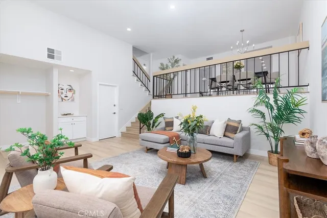 $759,000 | 17150 Burbank Boulevard, Unit 25, Encino, CA 91316