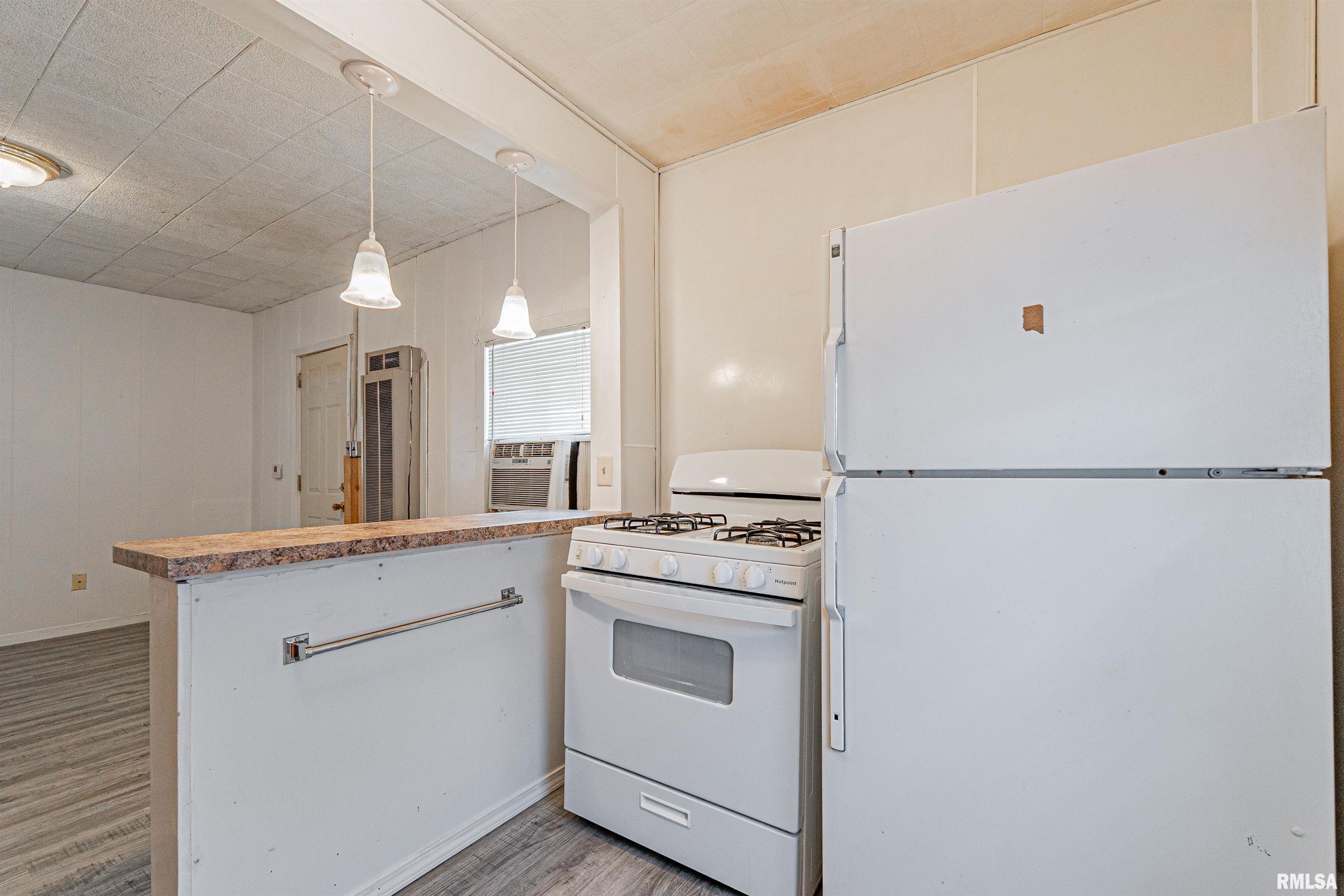 2219 South 6th Street Springfield, IL 62703 - Photo 11 of 15