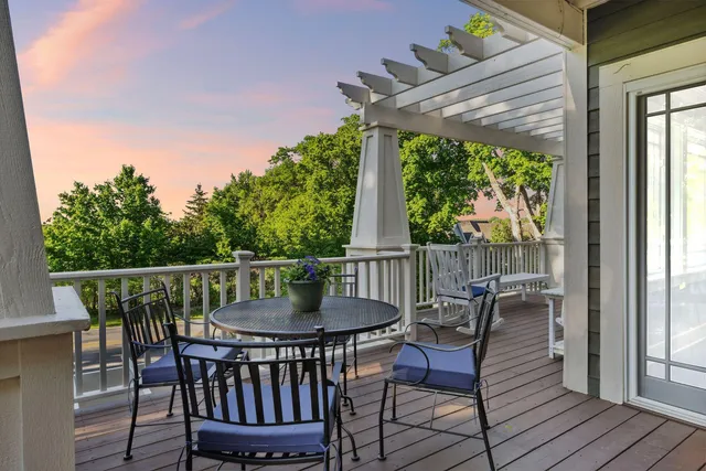 $1,495,000 | 17209 Grays Bay Boulevard, Wayzata, MN 55391