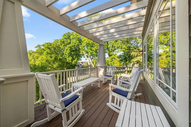 $1,495,000 | 17209 Grays Bay Boulevard, Wayzata, MN 55391