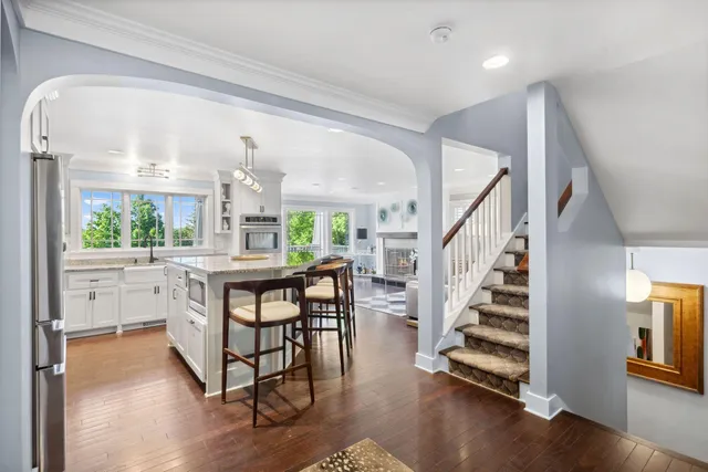 $1,495,000 | 17209 Grays Bay Boulevard, Wayzata, MN 55391