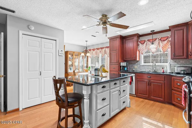 $359,900 | 5381 College Drive, Graceville, FL 32440