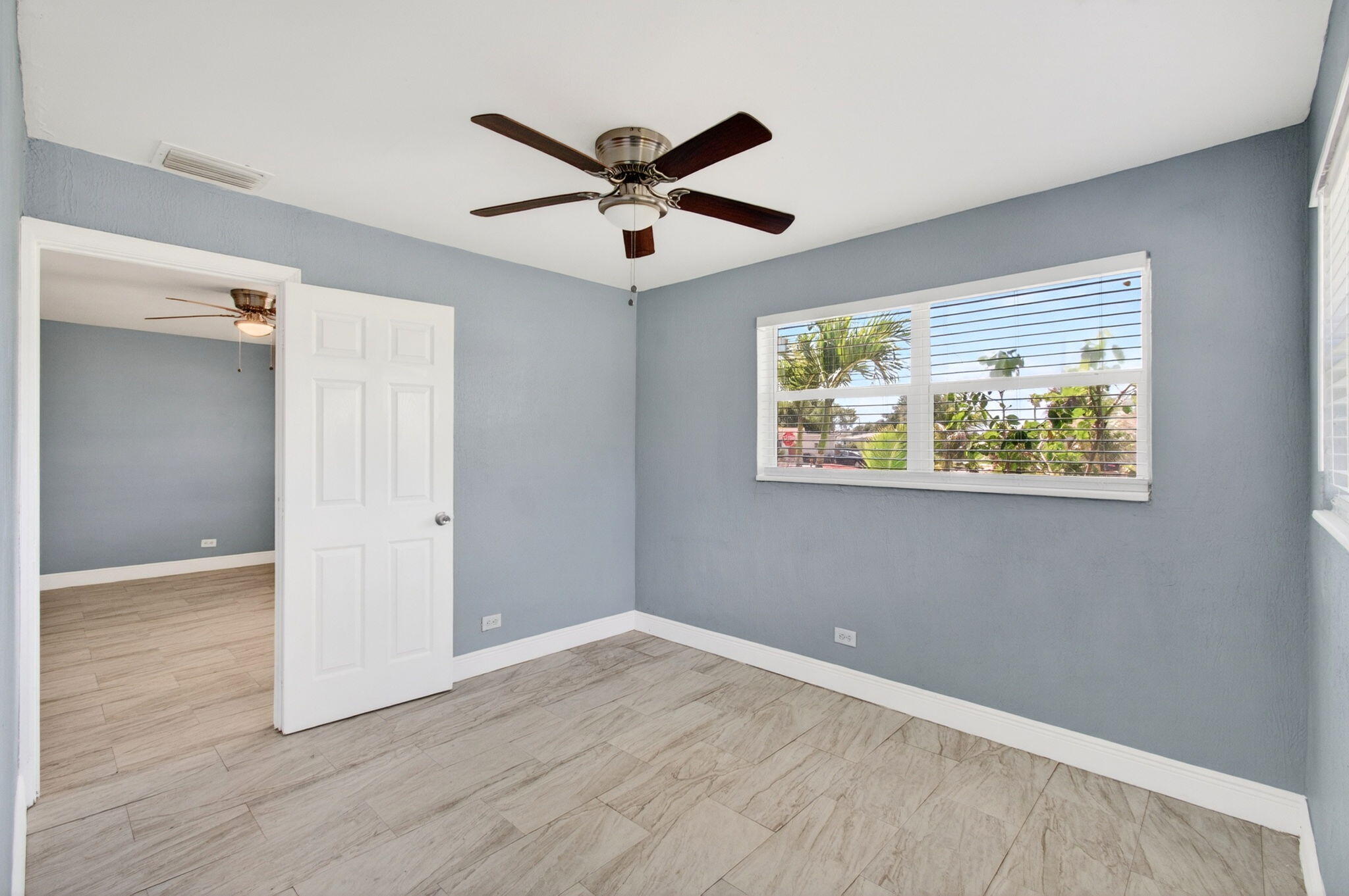 240 Southwest 15th Avenue, Unit 242 Delray Beach, FL 33444 - Photo 14 of 22 29-web-or-mls-DSC_5647
