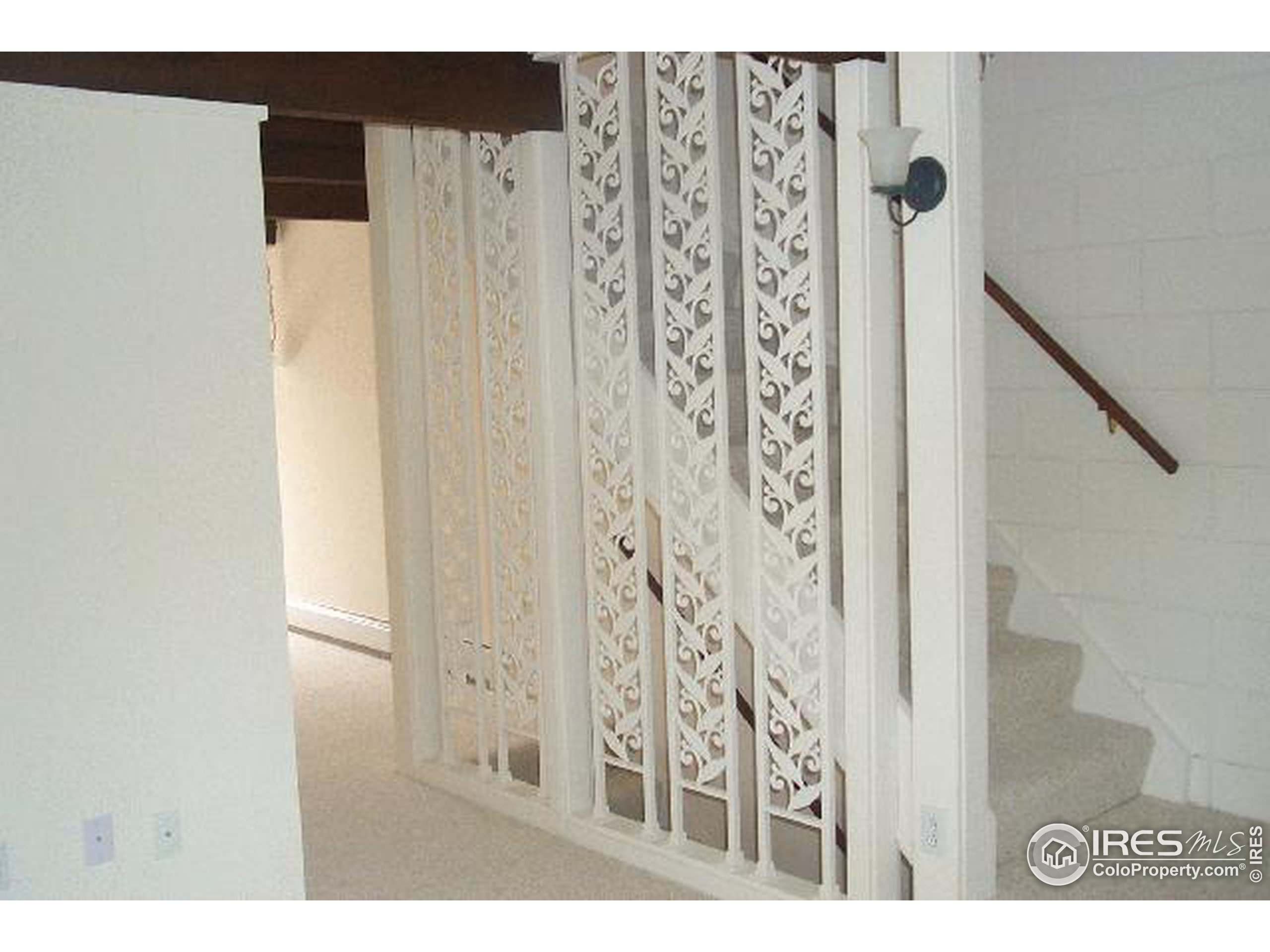 3582 Broadway Boulder, CO 80304 - Photo 5 of 6 a view of a entryway