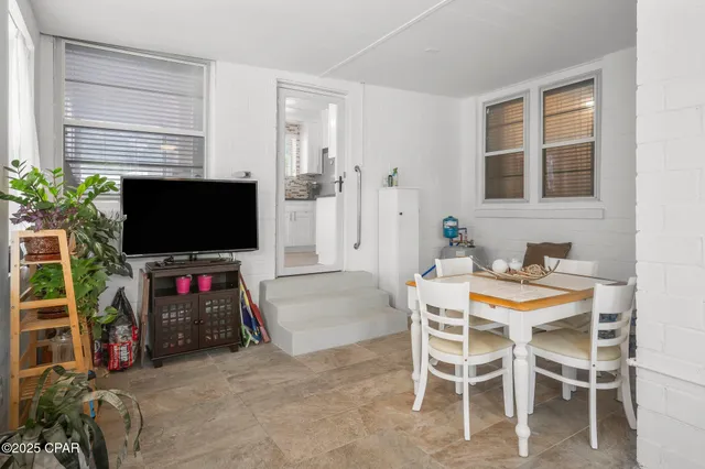 $425,000 | 221 North Cove Boulevard, Panama City, FL 32401