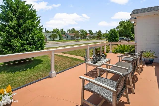 $425,000 | 221 North Cove Boulevard, Panama City, FL 32401