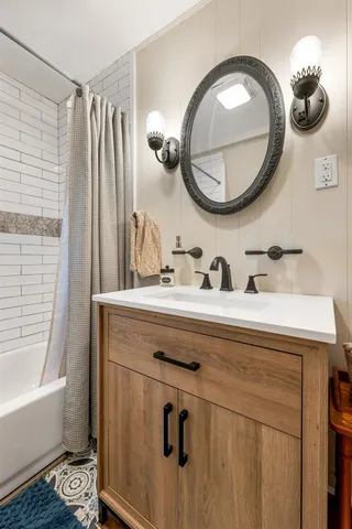 $2,200 | 6 Abbott Lane, Ossipee, NH 03864