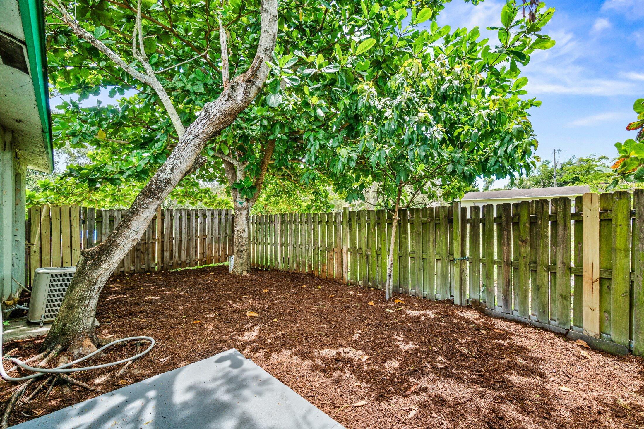 4790 Gulfstream Road Lake Worth Beach, FL 33461 - Photo 18 of 20 018-4790GulfstreamRoad-LakeWorthBeach-FL