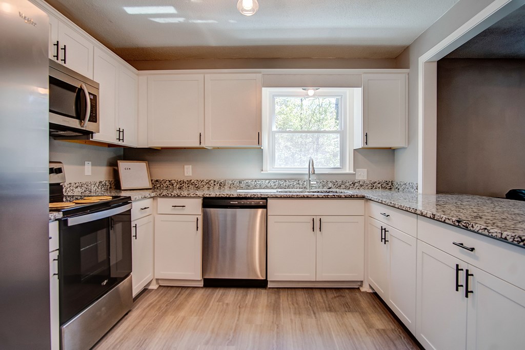 18 Young Road Southwest Cartersville, GA 30120 - Photo 10 of 27 Gallery Image 10