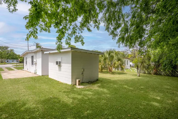 $1,500 | 20 Rollins Avenue, St. Augustine, FL 32084