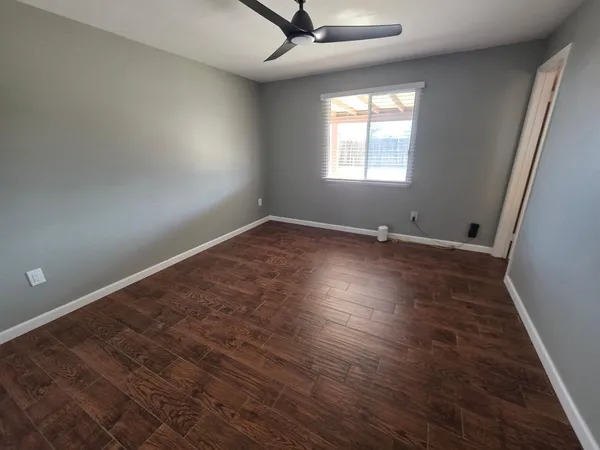 $2,500 | 14011 North 38th Place, Phoenix, AZ 85032