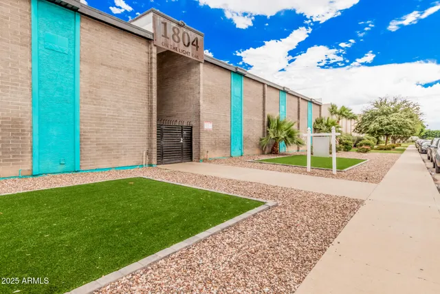 $1,395 | 1804 West Tuckey Lane, Unit 4, Phoenix, AZ 85015