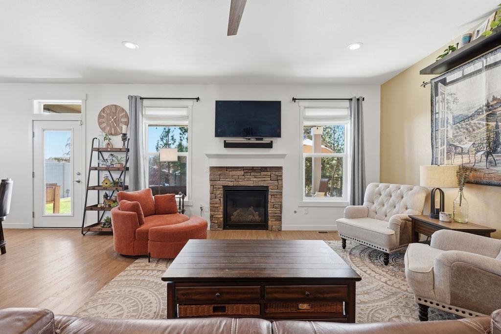 9513 Floyd Drive Cheney, WA 99004 - Photo 4 of 48