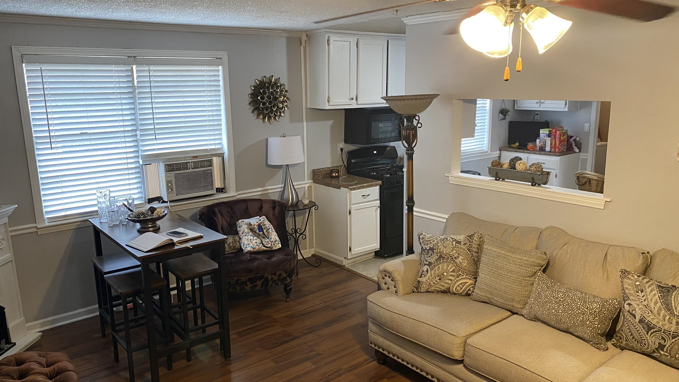 3019 Danville Road Memphis, TN 38118 - Photo 3 of 17 Laminate flooring