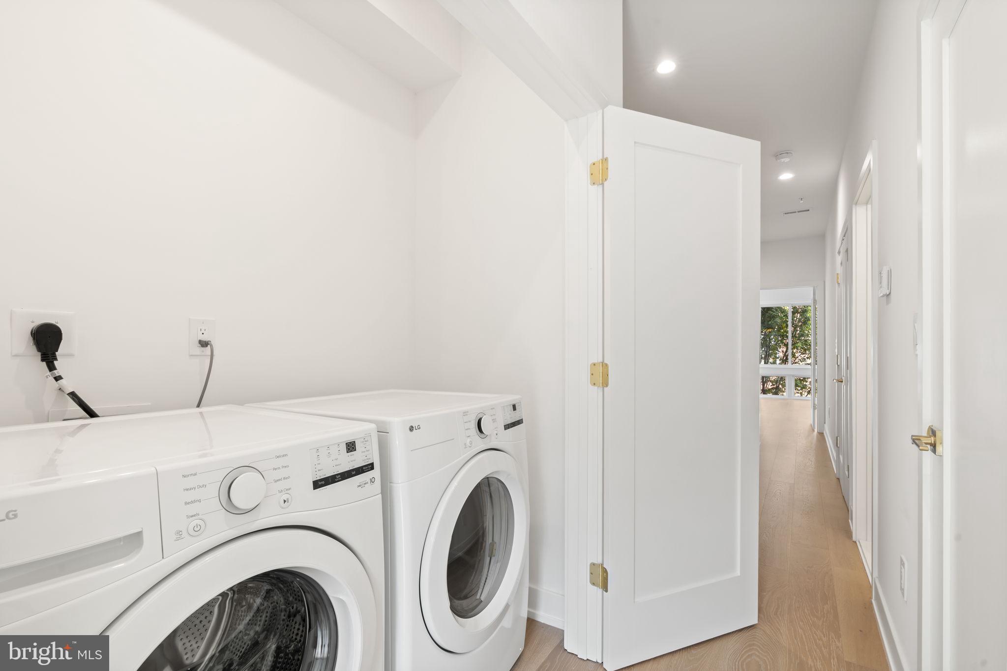 503 Winton Street Philadelphia, PA 19148 - Photo 29 of 65 a utility room with dryer and washer