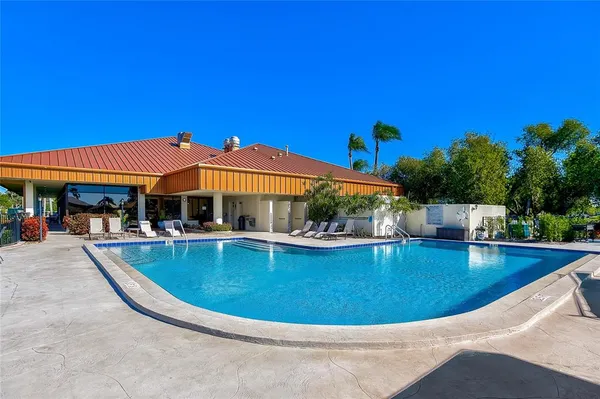 $249,000 | 4215 Caddie Drive East, Unit 102, Bradenton, FL 34203