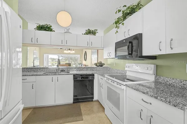 $249,000 | 4215 Caddie Drive East, Unit 102, Bradenton, FL 34203