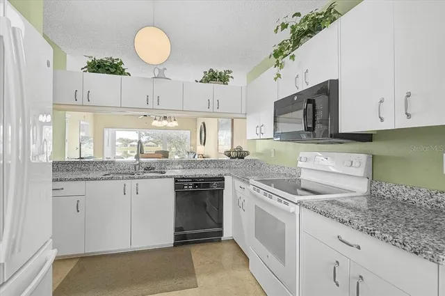 $249,000 | 4215 Caddie Drive East, Unit 102, Bradenton, FL 34203