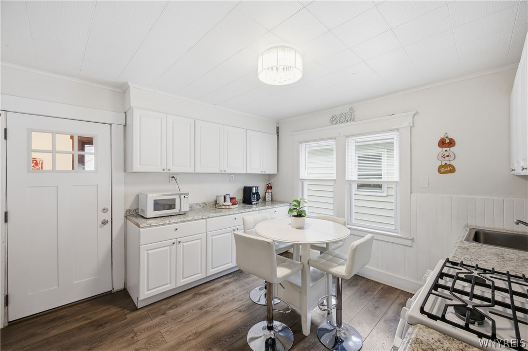 42 Mineral Springs Road Buffalo, NY 14210 - Photo 23 of 37