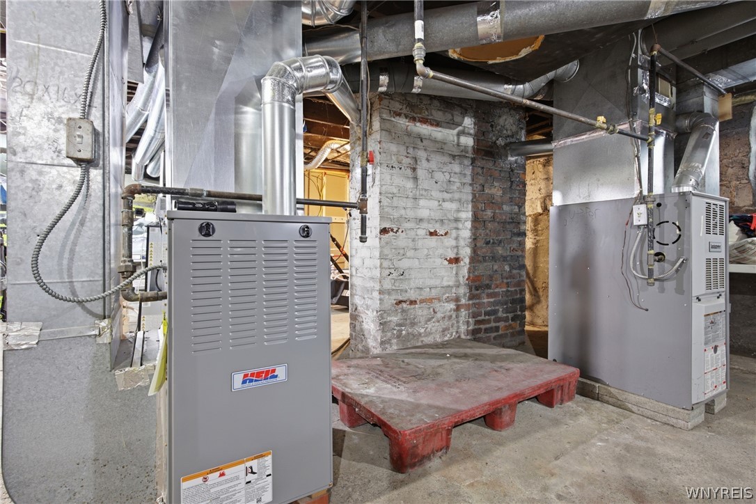 42 Mineral Springs Road Buffalo, NY 14210 - Photo 34 of 37