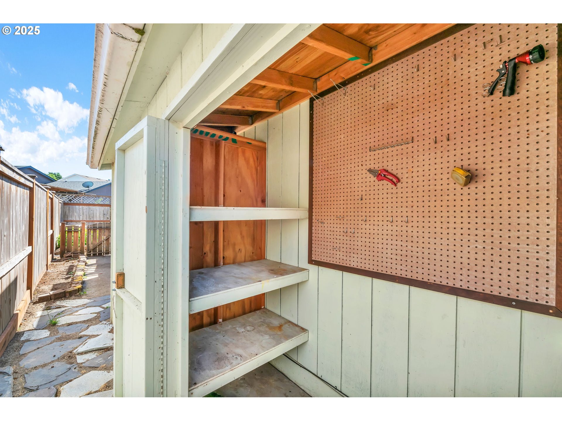 6781 F Street Springfield, OR 97478 - Photo 44 of 48 a view of outdoor space and barbecue grill