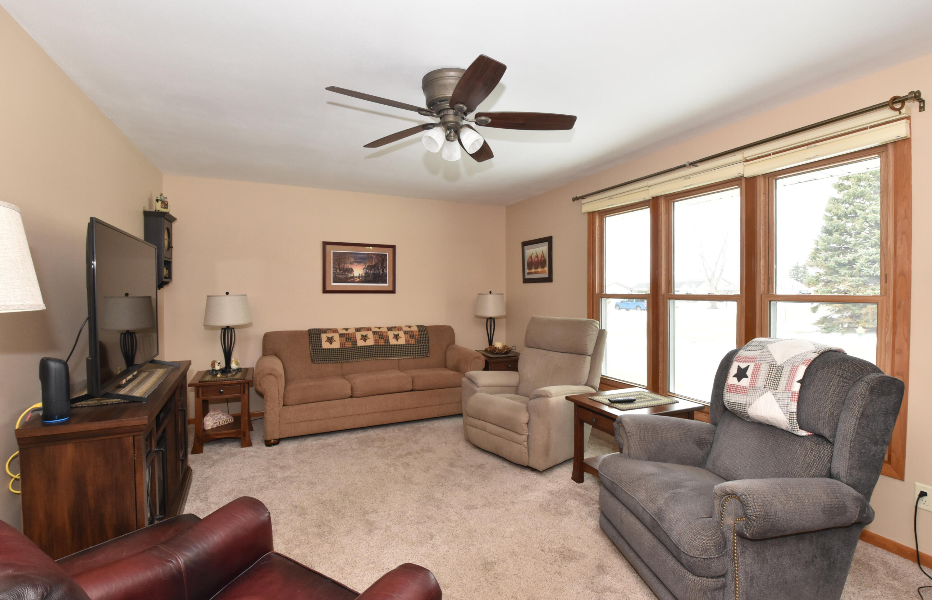 6805 Ranger Drive Mount Pleasant, WI 53406 - Photo 2 of 28 Living Room