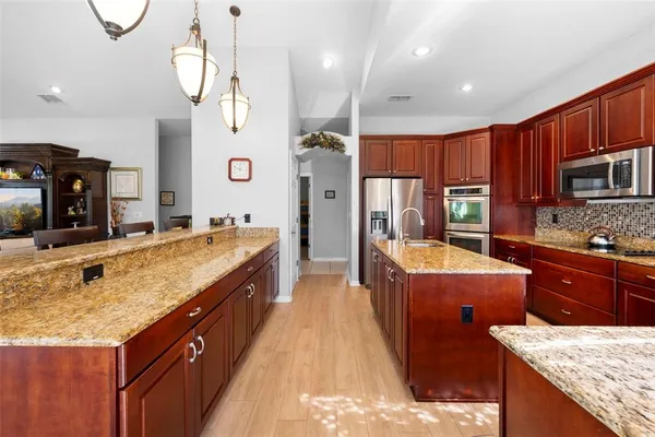 $970,000 | 11200 Woodland Waters Boulevard, Weeki Wachee, FL 34613