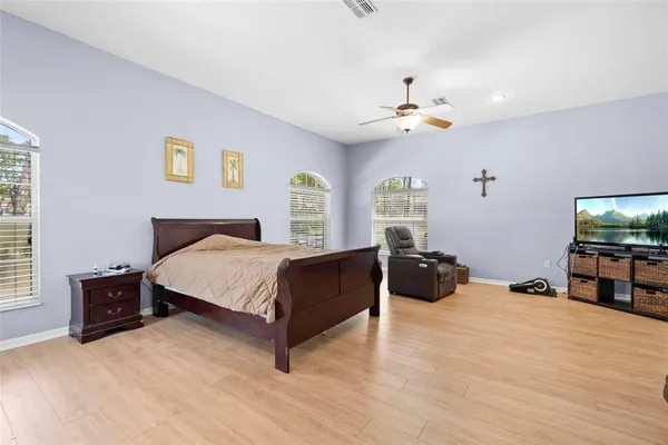 $970,000 | 11200 Woodland Waters Boulevard, Weeki Wachee, FL 34613