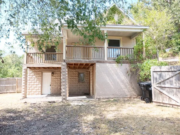 $79,900 | 517 3rd Street, Anderson, MO 64831