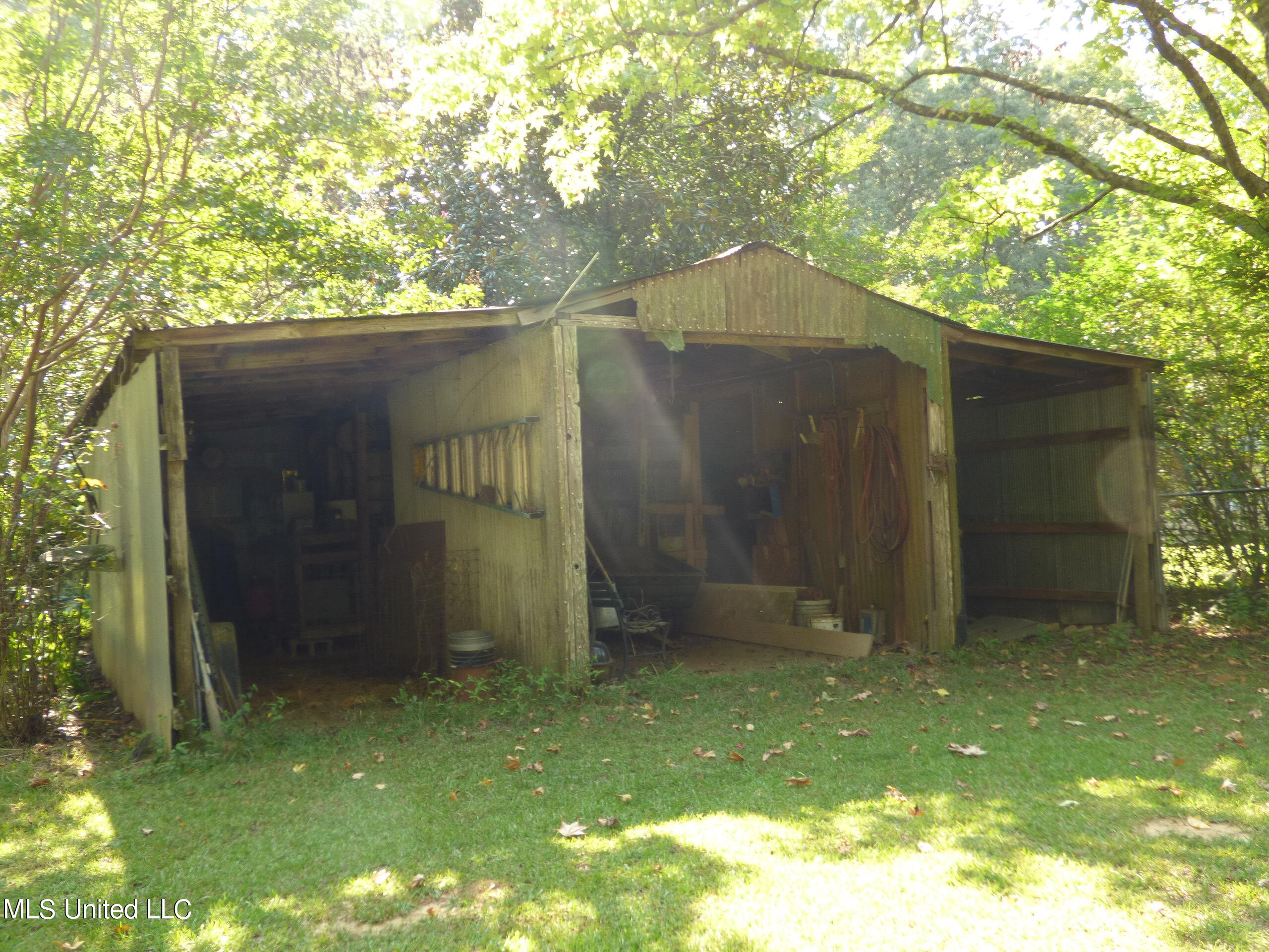 131 Minton Road Byhalia, MS 38611 - Photo 31 of 35 P1320378