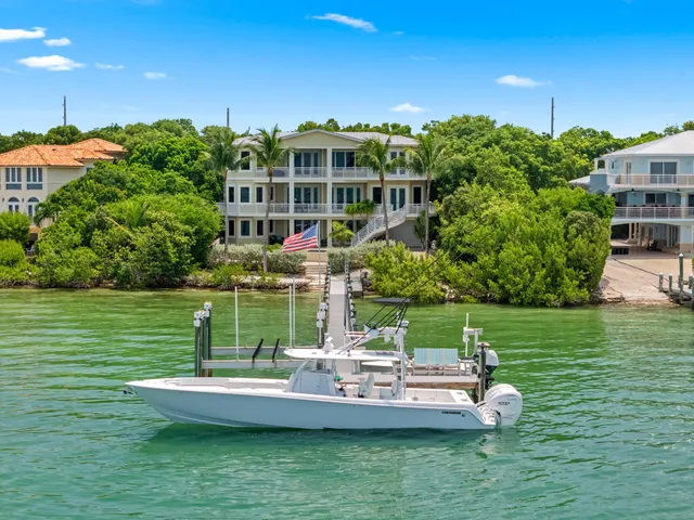 $9,950,000 | 104 Coastal Drive, Key Largo, FL 33037