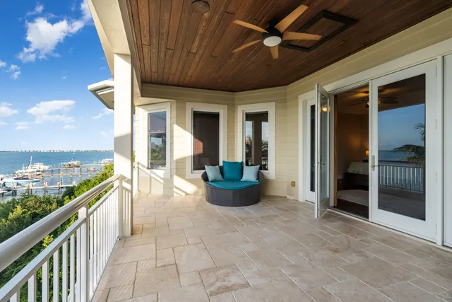 $9,950,000 | 104 Coastal Drive, Key Largo, FL 33037