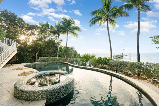 $9,950,000 | 104 Coastal Drive, Key Largo, FL 33037