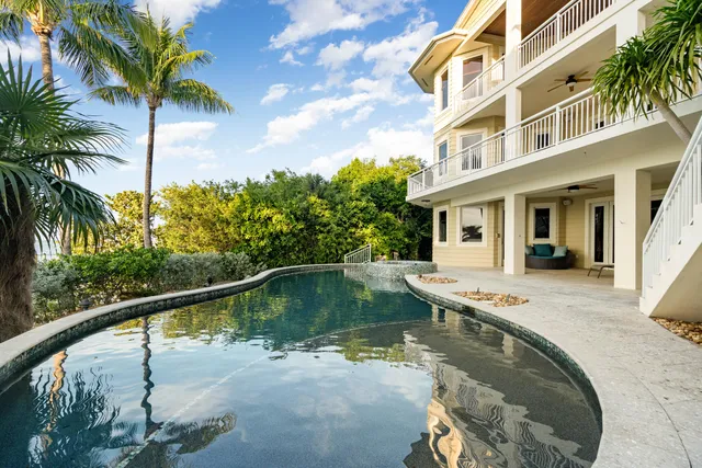 $9,950,000 | 104 Coastal Drive, Key Largo, FL 33037