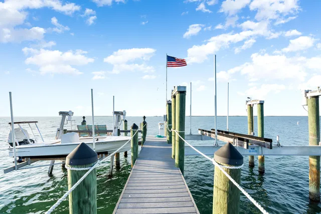 $9,950,000 | 104 Coastal Drive, Key Largo, FL 33037