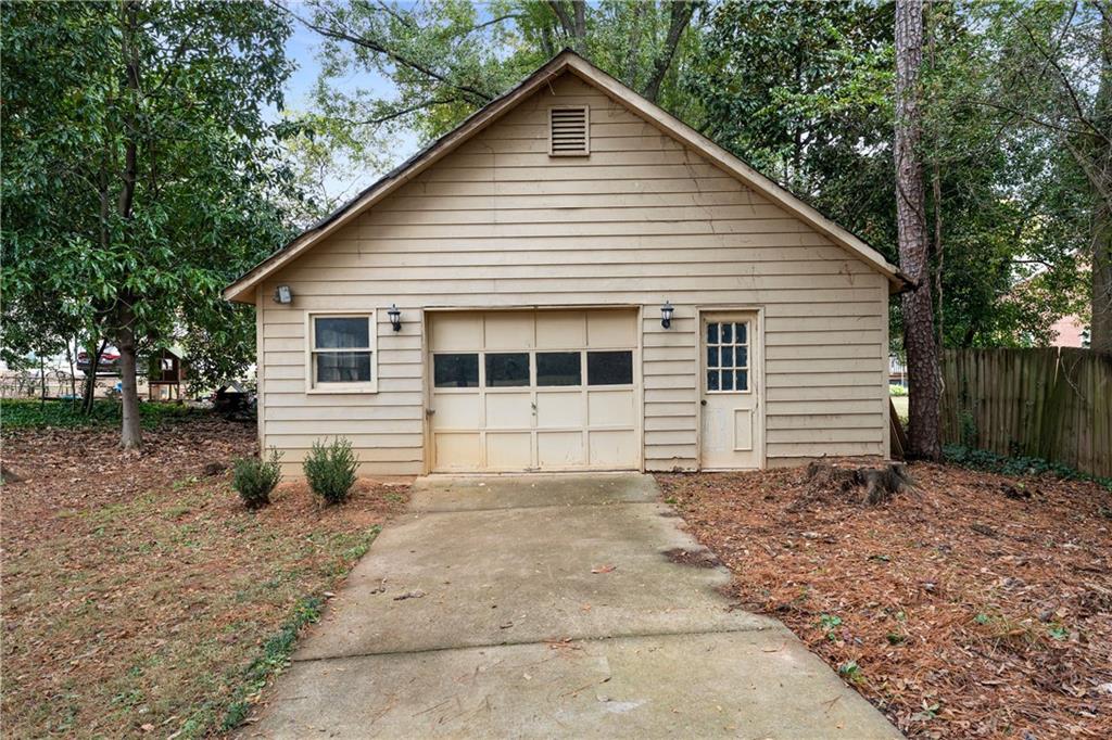 12 Allison Circle Cartersville, GA 30120 - Photo 29 of 35 a view of a house with a yard