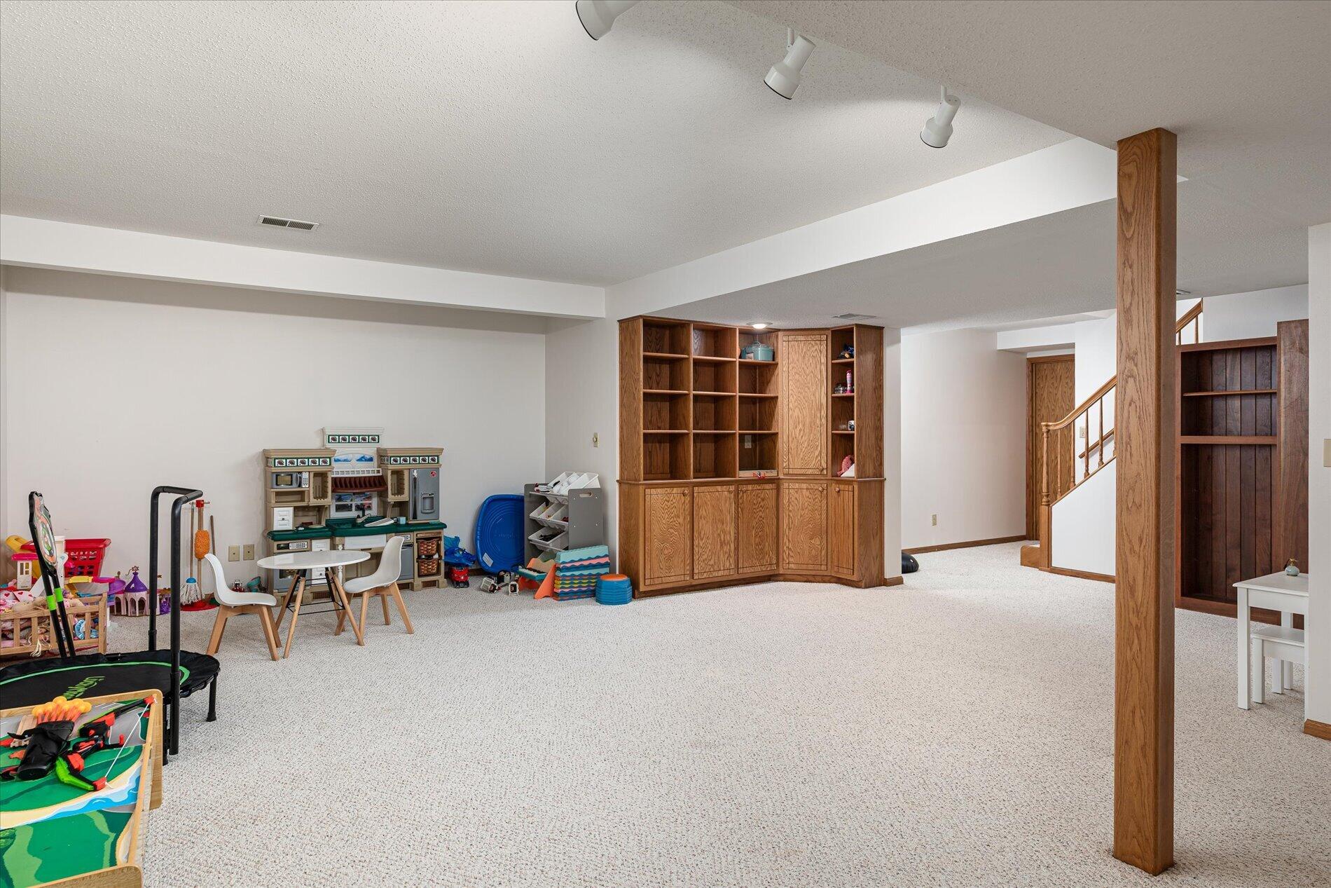 N8570 Holseth Road Holland, WI 54636 - Photo 21 of 25 21