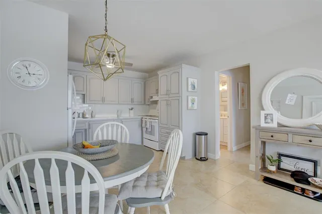 $339,900 | 999 North Riverside Drive, Unit 10, Pompano Beach, FL 33062