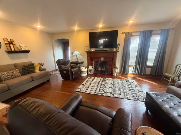 $248,900 | 203 West Race Street, Odon, IN 47562