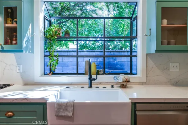 $1,998,000 | 371 East Claremont Street, Pasadena, CA 91104