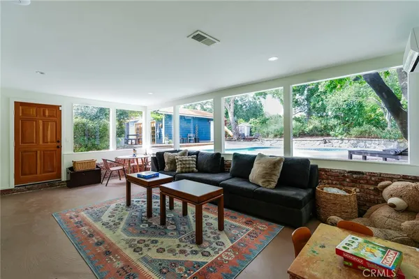 $1,998,000 | 371 East Claremont Street, Pasadena, CA 91104