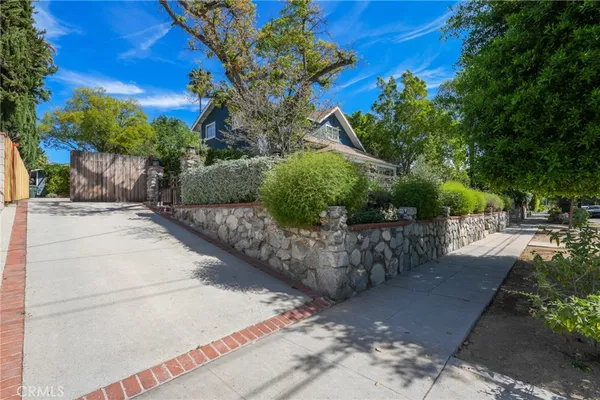 $1,998,000 | 371 East Claremont Street, Pasadena, CA 91104